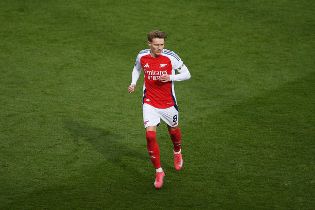 Odegaard chính thức đi vào lịch sử Arsenal_695a642e8732e.jpeg