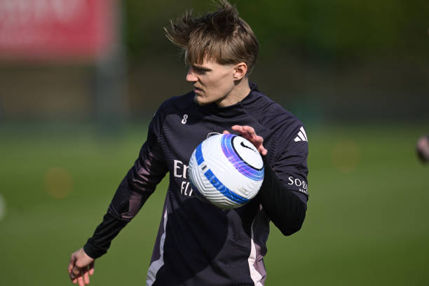 Odegaard tuyên bố trước đại chiến MU: Arsenal không ngán Old Trafford_695a677e3f8bf.jpeg