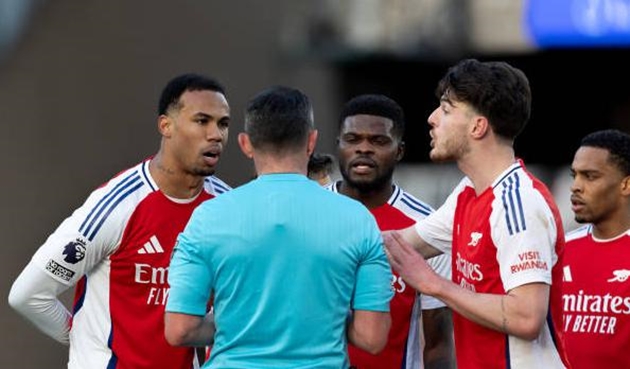 Phản ứng với Michael Oliver, Arsenal bị FA cảnh báo_695a747a22adb.jpeg
