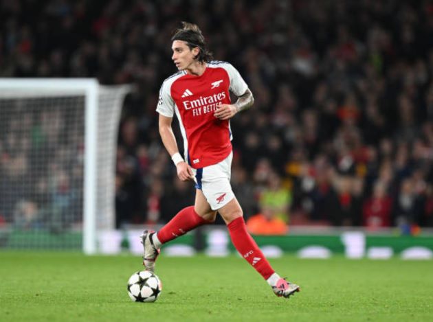 Podolski chỉ ra bản hợp đồng dành cho tương lai của Arteta_695a8a6b97487.jpeg