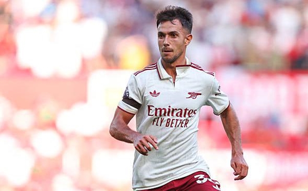 Ra mắt ấn tượng, Zubimendi nhận “cơn mưa” lời khen từ Arteta_695a378fea87c.jpeg