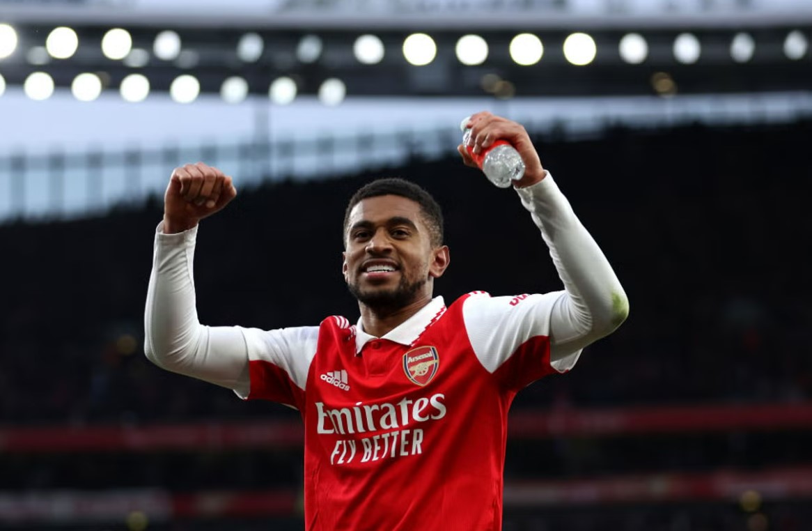 Reiss Nelson đến Fulham, here we go!_695aa03f26c13.jpeg