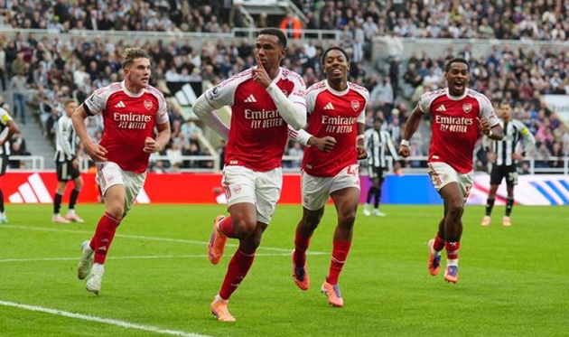 Rice chạm mốc 10 kiến tạo, Arsenal vượt trội ở tình huống cố định_695a2d6b22959.jpeg