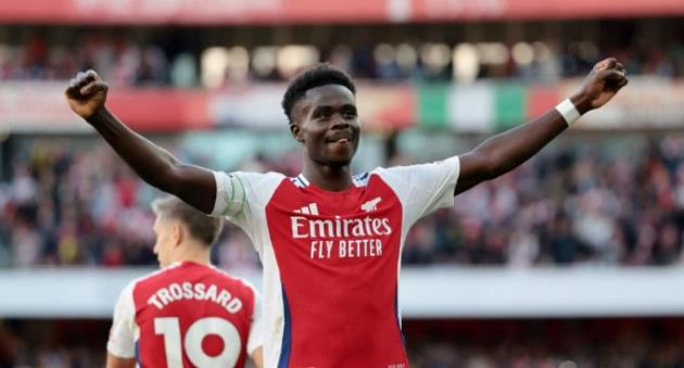 Saka cán mốc 100 bàn thắng và kiến tạo: Biểu tượng mới của Arsenal_695a2b22e2f2b.jpeg