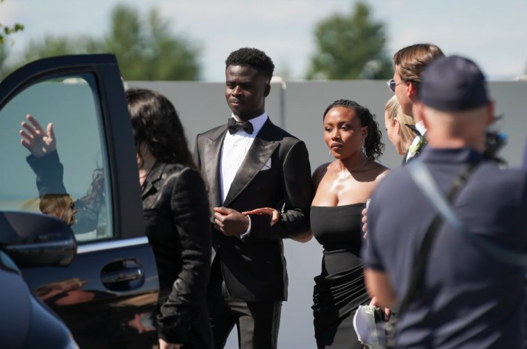 Saka cầu hôn bạn gái Tolami tại London, chia sẻ khoảnh khắc ngọt ngào_695a1c4b4be2d.jpeg