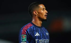 Saliba trấn an Arteta, khẳng định hạnh phúc ở Arsenal_695a2dcd19915.jpeg