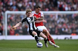 Sao Arsenal bối rối khi Fabrizio Romano thông báo “here we go”_695a32ec63dbe.jpeg