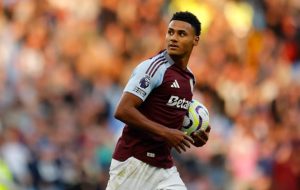 Sesko hay Watkins? Arsenal và kế hoạch củng cố hàng công_695a7489c39eb.jpeg