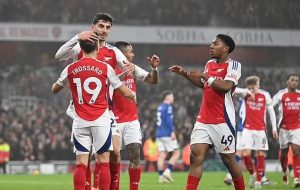 So sánh lịch thi đấu tháng 1 của Arsenal và Liverpool trong cuộc đua vô địch_695a7e6320662.jpeg