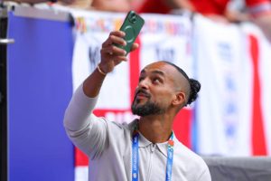 Theo Walcott: “Arsenal chơi như một đội bóng của Mourinho”_695a9ab85a674.jpeg