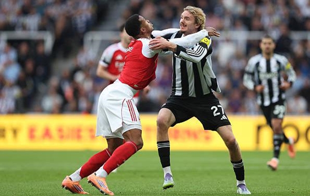 Thua Arsenal, Woltemade từ chối lời xin lỗi của Gabriel_695a2d3c7c0ed.jpeg