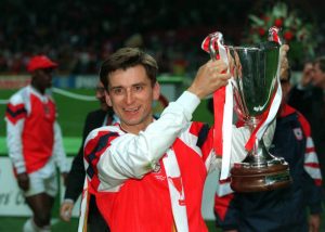 “Thưa ngài Ferguson, rất tiếc nhưng tôi muốn gia nhập Arsenal”_695a70efa381e.jpeg