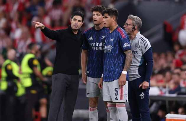 Tin vui cho Arsenal: Hincapie trở lại trước trận gặp Atletico_695a29072bf23.jpeg