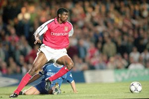 Top 10 hat-trick vĩ đại nhất Ngoại hạng Anh: Kanu vượt Berbatov_695a1dda66d7d.jpeg