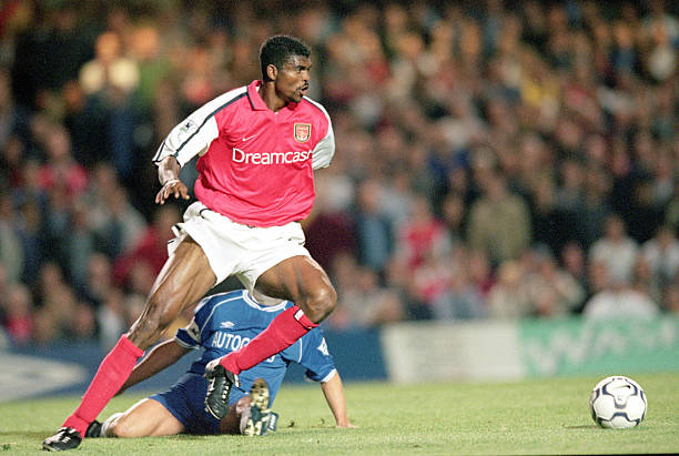 Top 10 hat-trick vĩ đại nhất Ngoại hạng Anh: Kanu vượt Berbatov_695a1dda66d7d.jpeg