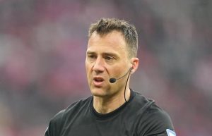 Trọng tài trận PSG vs Arsenal từng bị treo còi 6 tháng vì dàn xếp tỷ số_695a546f165c5.jpeg