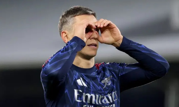 Trossard, thủ lĩnh thầm lặng của Arsenal_695a24b8dd645.jpeg