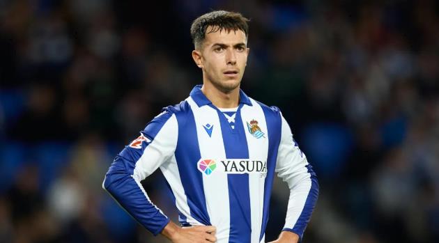 Zubimendi đến Arsenal: Fan Pháo thủ không hài lòng vì một lý do_695a53042f2de.jpeg