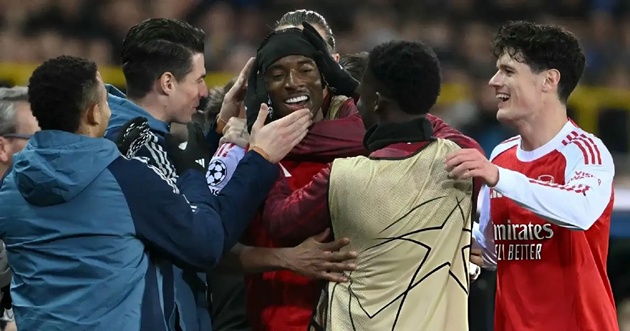 CĐV Arsenal ca ngợi Madueke: “Nụ cười của cậu ấy làm tôi tan chảy”_698322f19bcdd.jpeg