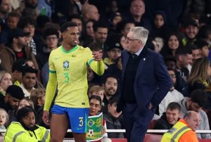 Martin Keown dự đoán bất ngờ trước derby Bắc London_69832838793b3.jpeg