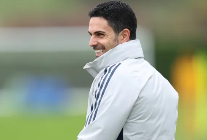 Scholes quay xe tin Arsenal vô địch Ngoại hạng Anh_69831a489c10e.jpeg