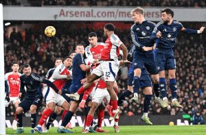 Soi trận Arsenal vs Man Utd: Michael Carrick đụng độ ngọn núi lớn_69831a562b884.jpeg