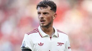 Tin đồn chuyển nhượng sáng 12/1: Everton giải cứu Ben White, Upamecano chốt tương lai_69831cc5dee98.jpeg